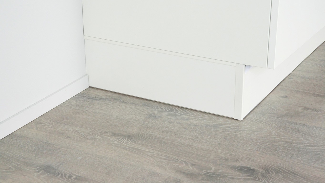 Zócalos De Cocina Blancos: Fácil Limpieza Y Durabilidad